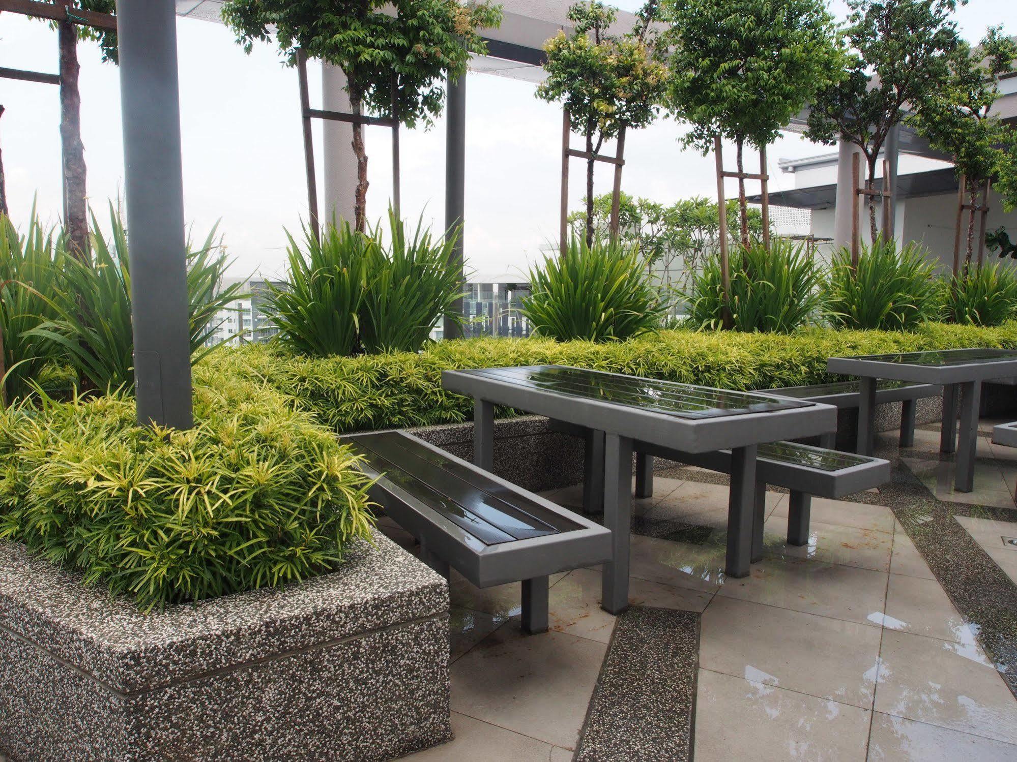 Premier Times International Hotel Seri Kembangan Exterior photo